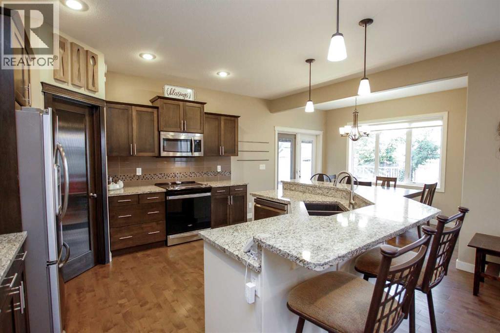 20 Connaught Crescent Property Photo 7