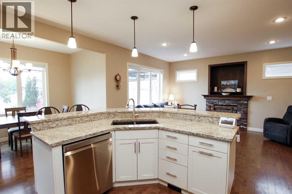 20 Connaught Crescent Property Photo 8