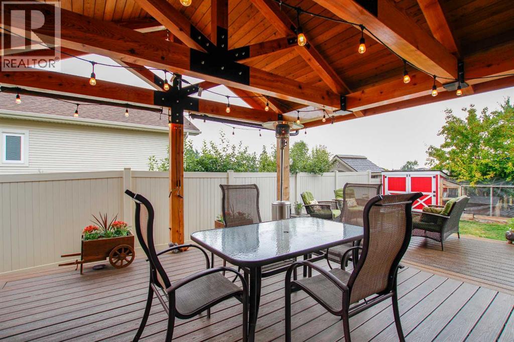 20 Connaught Crescent Property Photo 13