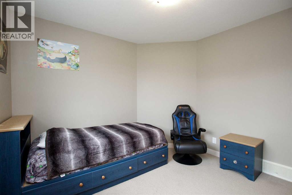 20 Connaught Crescent Property Photo 31