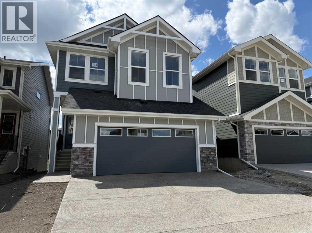 111 Sundown Crescent Property Photo 1