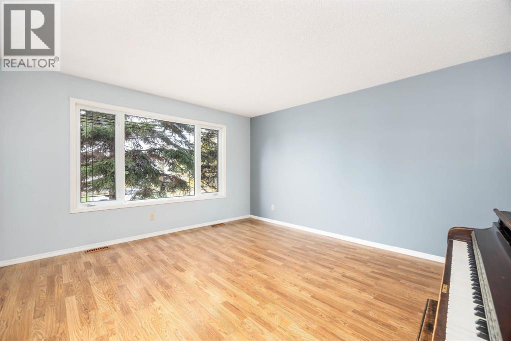 276 Cochrane Crescent Property Photo 10