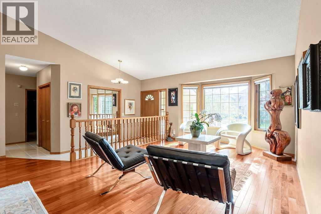 208 Hawkview Manor Place Nw Property Photo 2