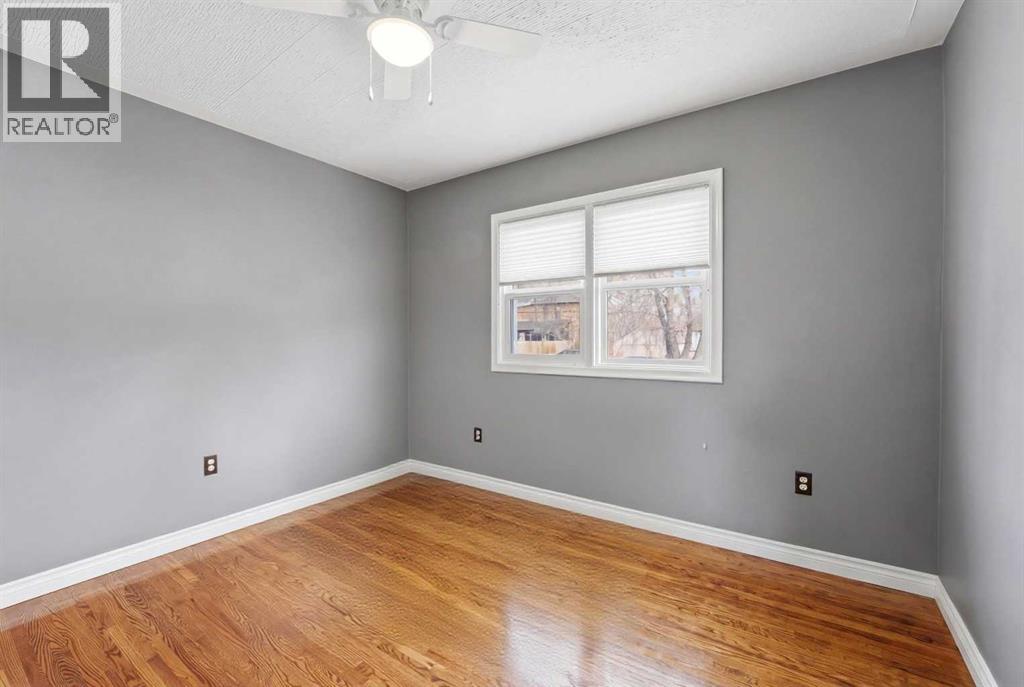 4624 49 Street Property Photo 13