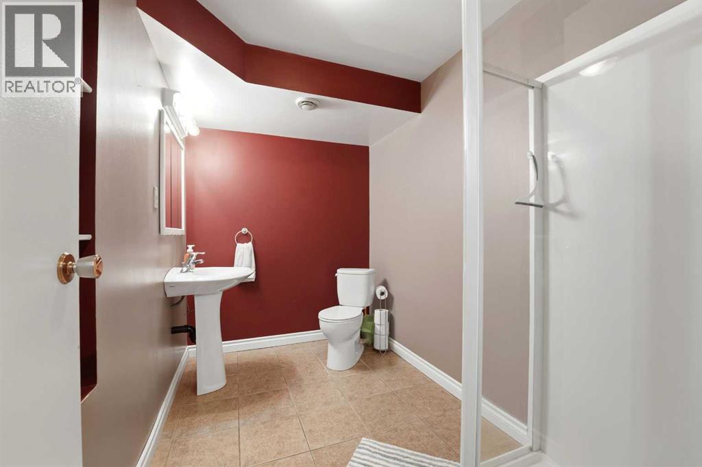 4624 49 Street Property Photo 22