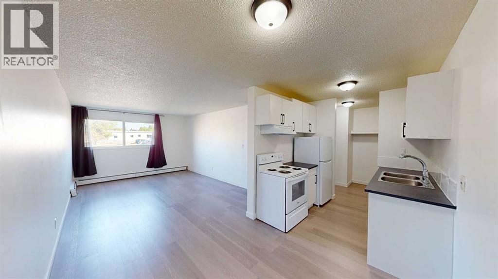 9515 100 Avenue Property Photo 4
