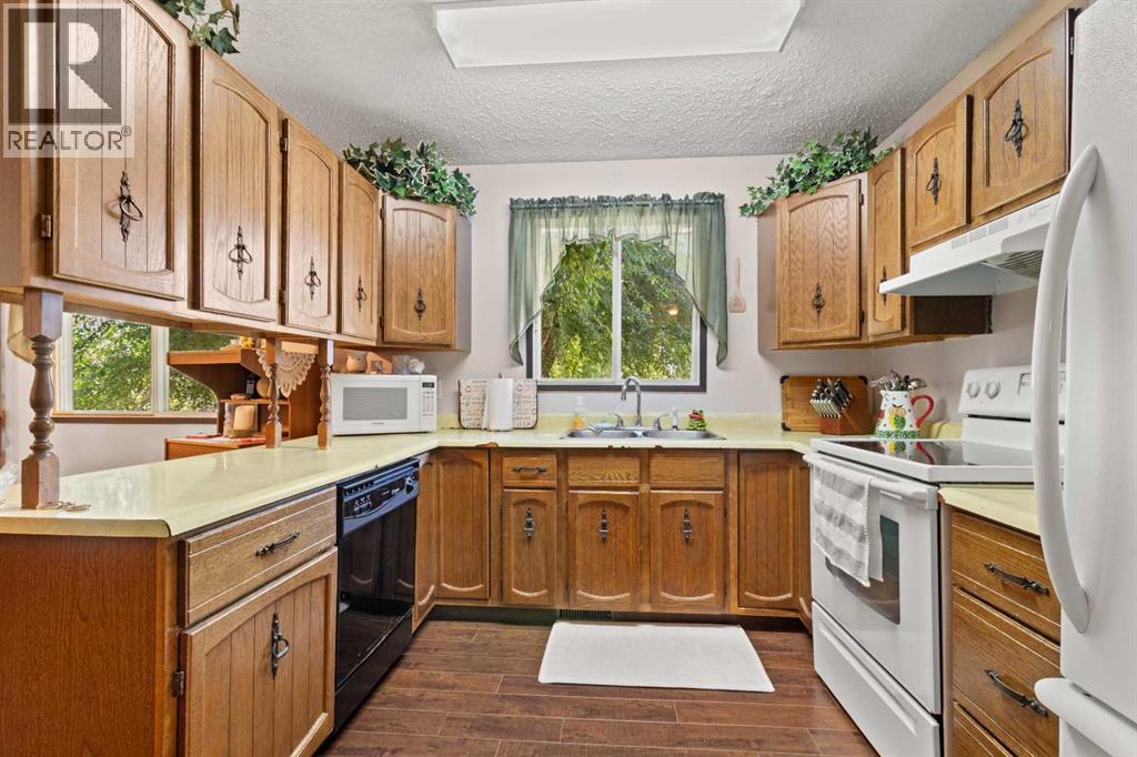 40 Laura Close Property Photo 10