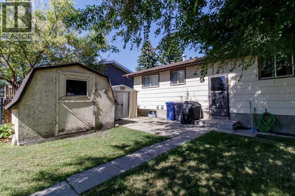 40 Laura Close Property Photo 25