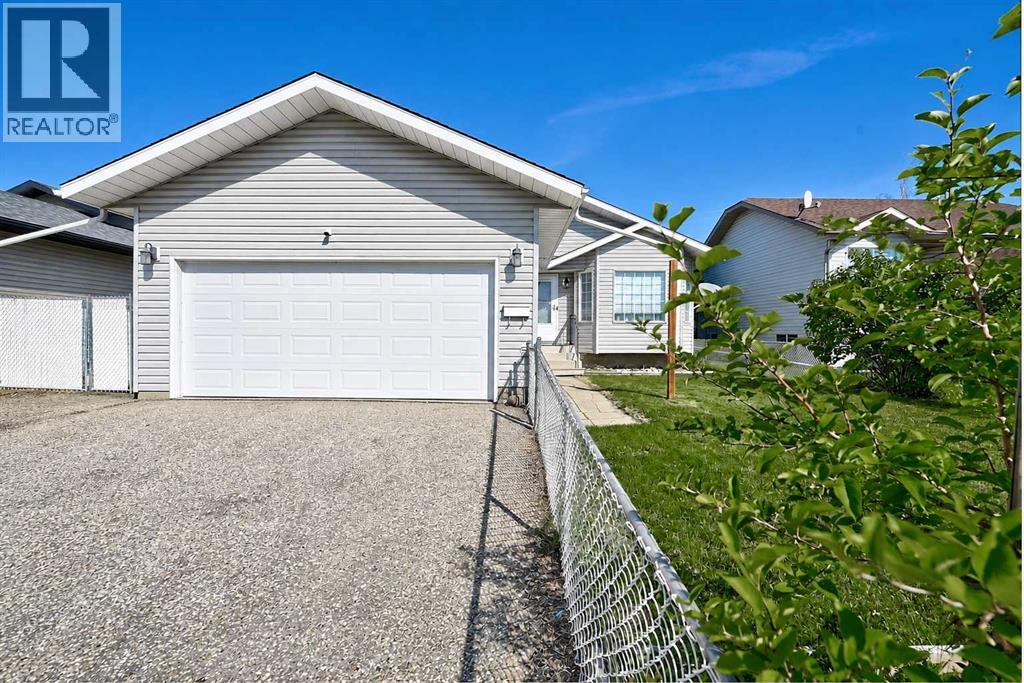 9116 104 Avenue Property Photo 1