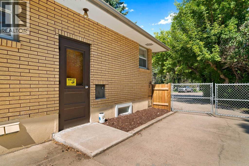 85 Huckvale Crescent Sw Property Photo 29