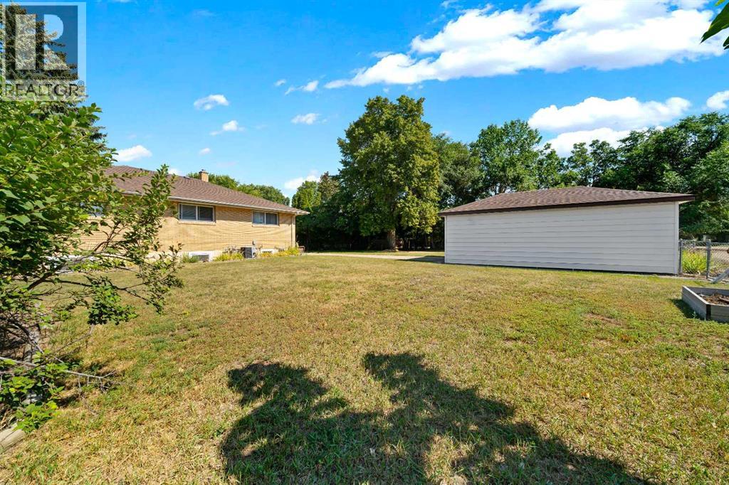 85 Huckvale Crescent Sw Property Photo 34