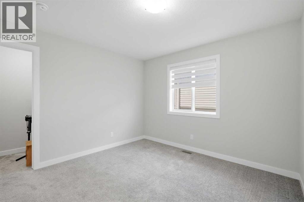 475 Creekrun Crescent Sw Property Photo 23