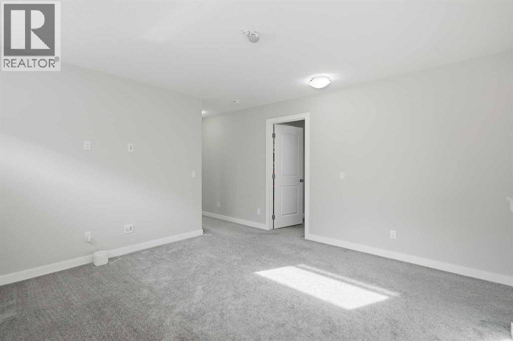 475 Creekrun Crescent Sw Property Photo 24