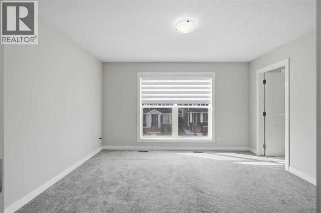 475 Creekrun Crescent Sw Property Photo 26