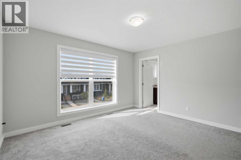 475 Creekrun Crescent Sw Property Photo 27