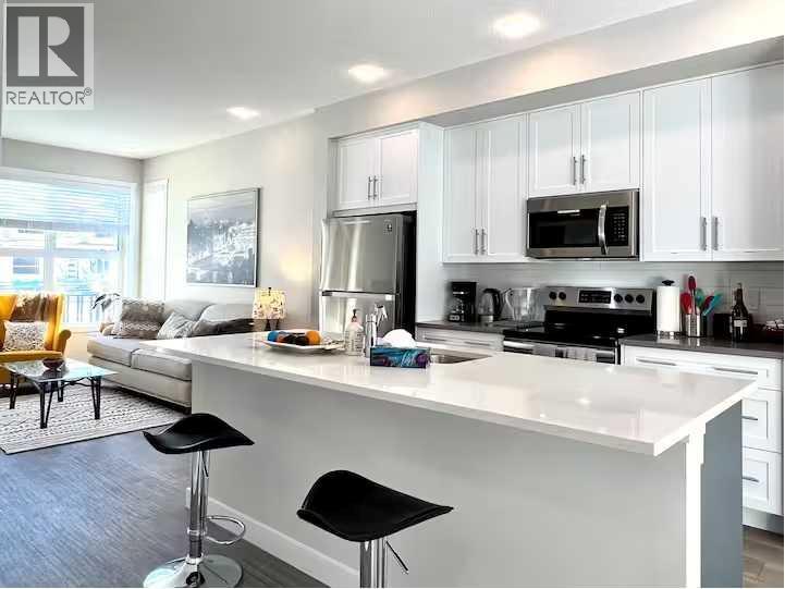 148 Carrington Boulevard Nw Property Photo 5