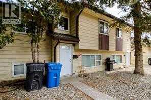 1731 St. Edwards Boulevard N Property Photo 8
