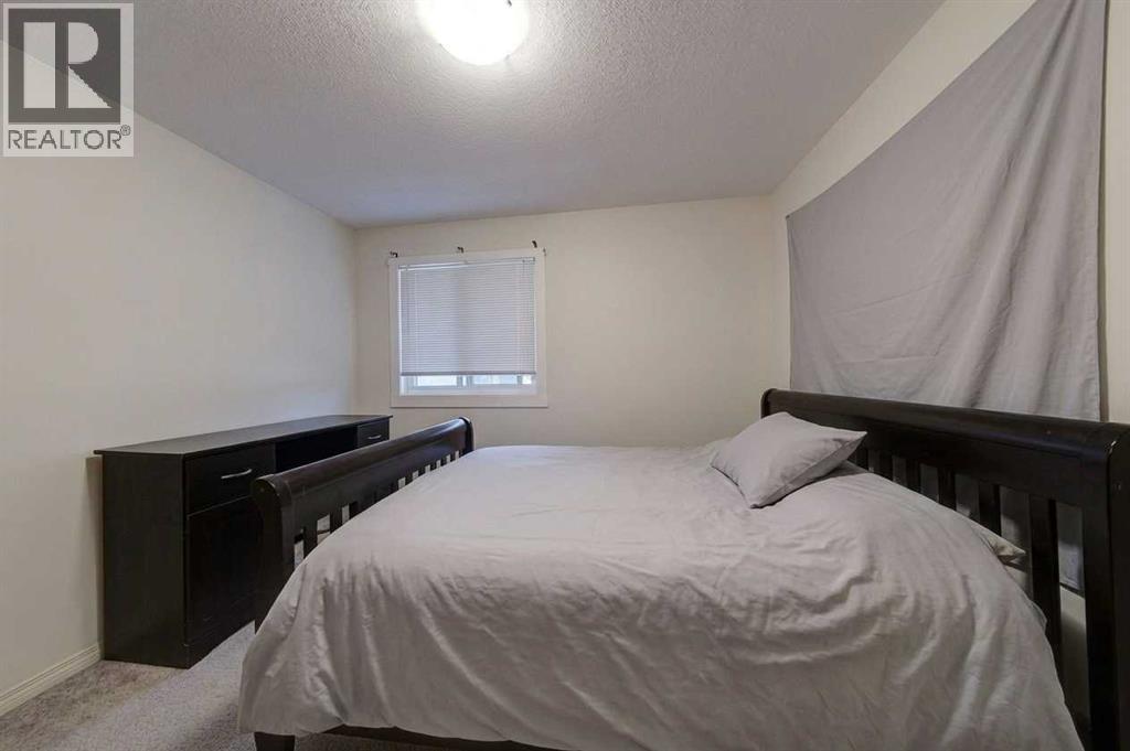 1731 St. Edwards Boulevard N Property Photo 15