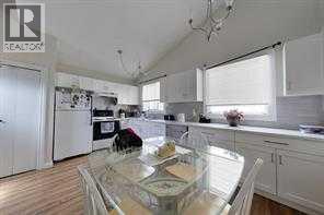 1731 St. Edwards Boulevard N Property Photo 31