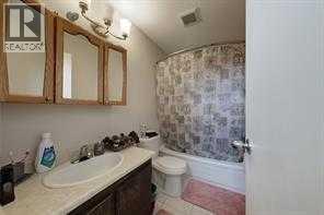 1731 St. Edwards Boulevard N Property Photo 35