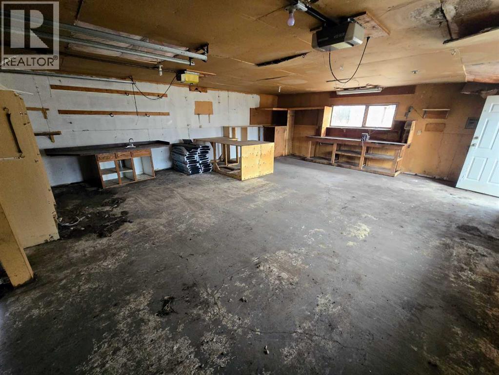 4802 47 Street Property Photo 17