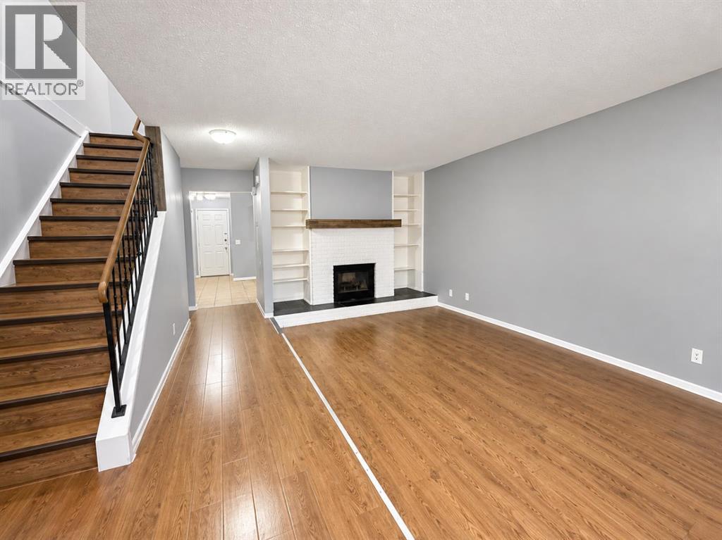 1702 35 Street Southeast Property Photo 4