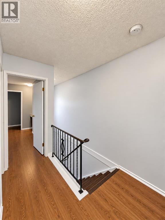 1702 35 Street Southeast Property Photo 12