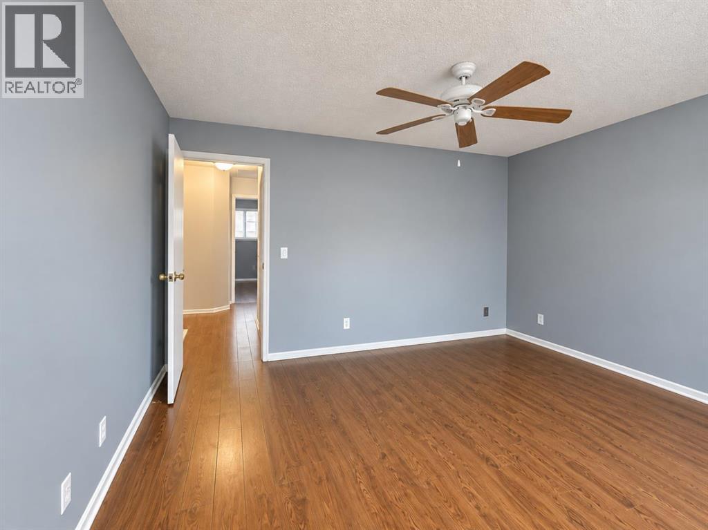 1702 35 Street Southeast Property Photo 14