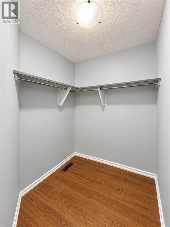 1702 35 Street Southeast Property Photo 17