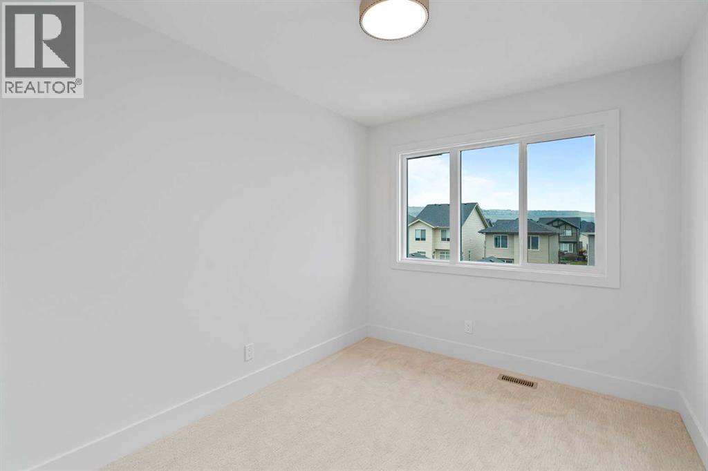 13 Silverton Glen Bay Sw Property Photo 25
