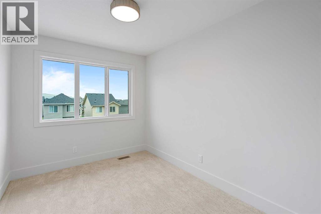 13 Silverton Glen Bay Sw Property Photo 27