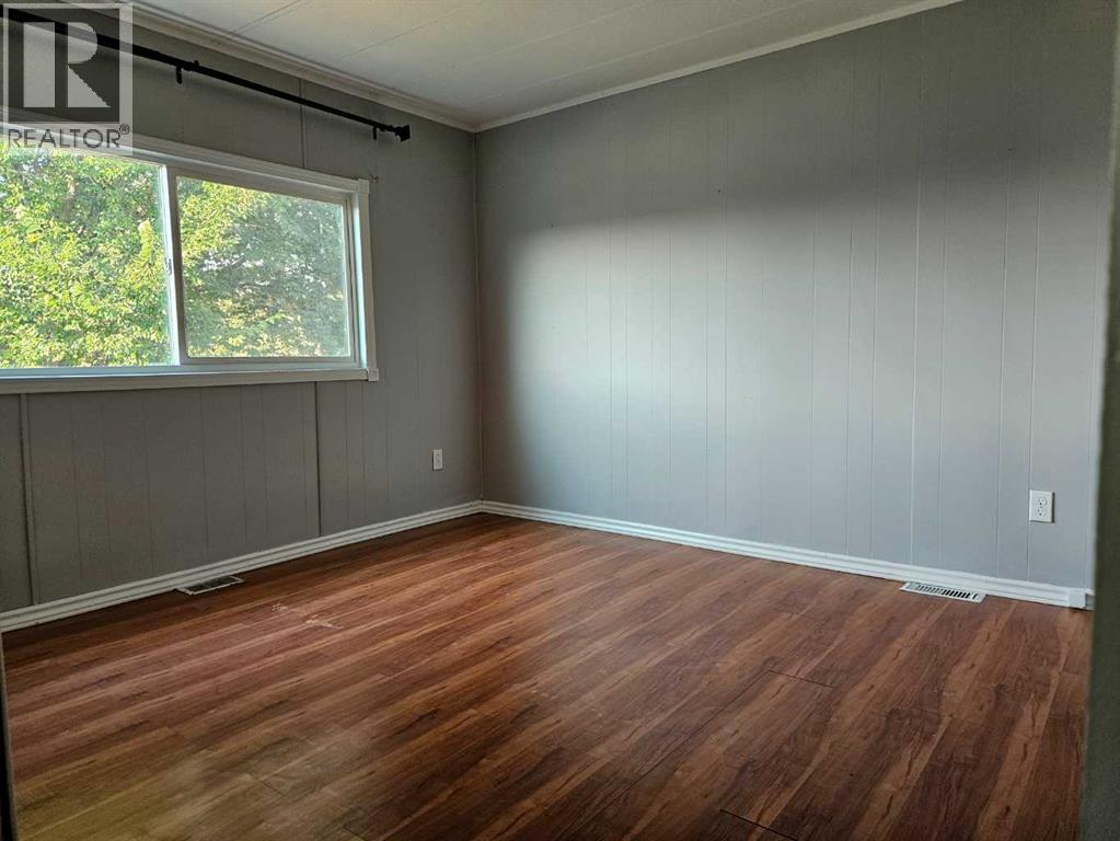 1101 84 Northeast Property Photo 12