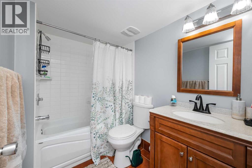 56 Martinglen Place Ne Property Photo 33