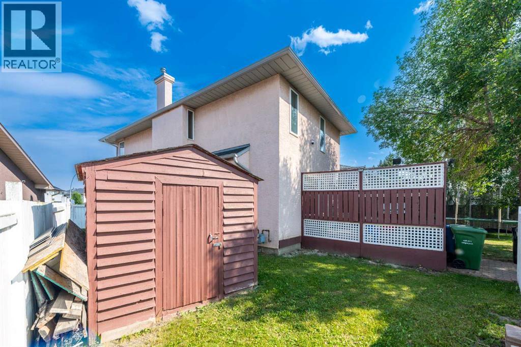 56 Martinglen Place Ne Property Photo 37