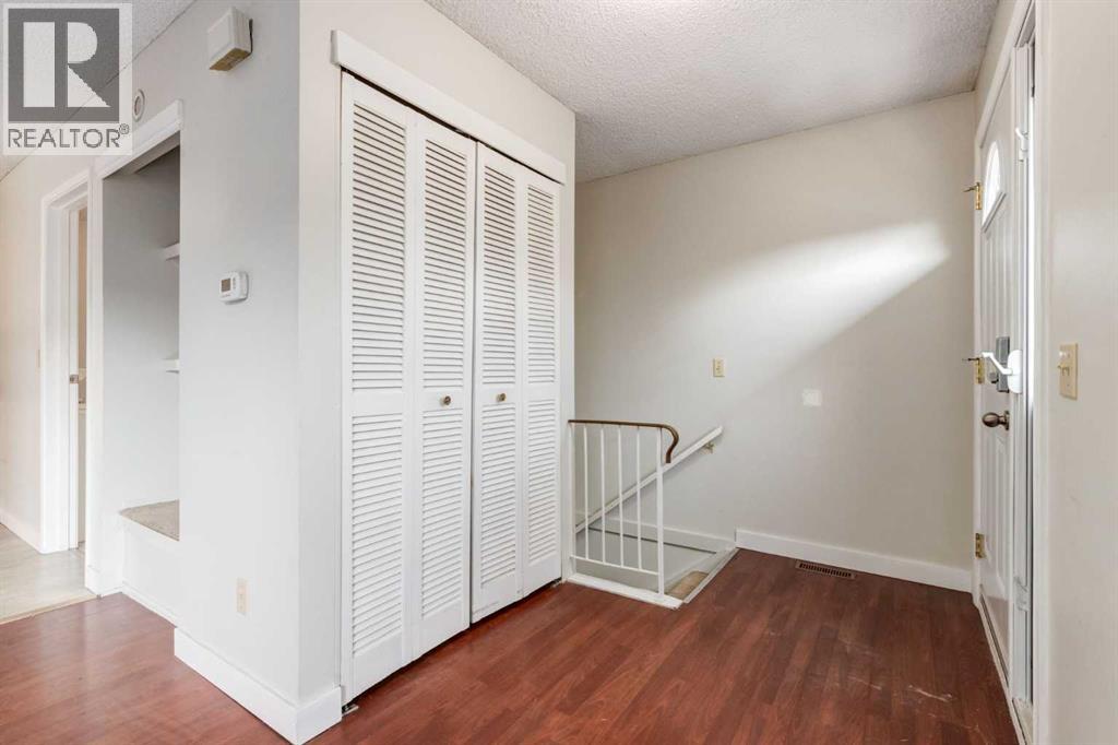 4527 73 Street Northwest Property Photo 9