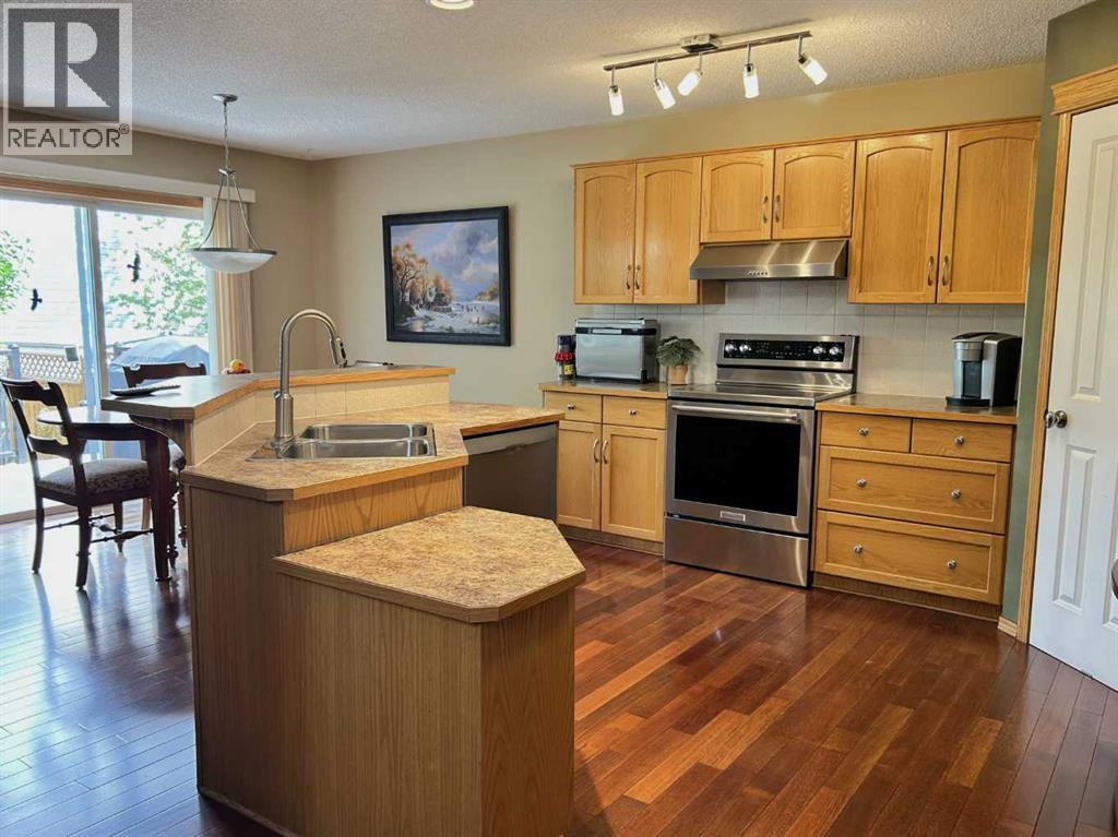 173 Cranfield Green Se Property Photo 6