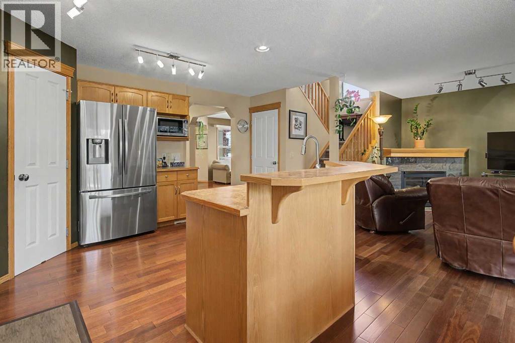 173 Cranfield Green Se Property Photo 8