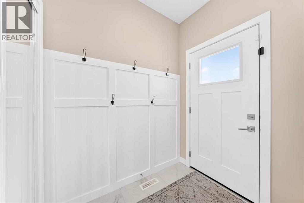 449 West Lakeview Drive Property Photo 3