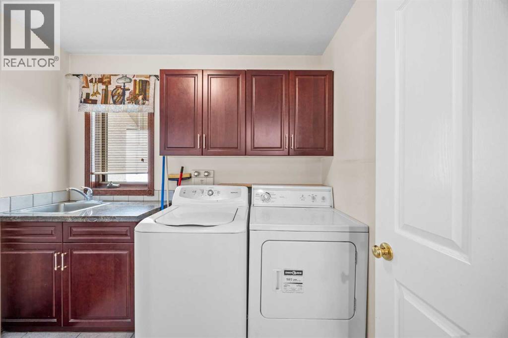 10385 Hamptons Boulevard Nw Property Photo 13