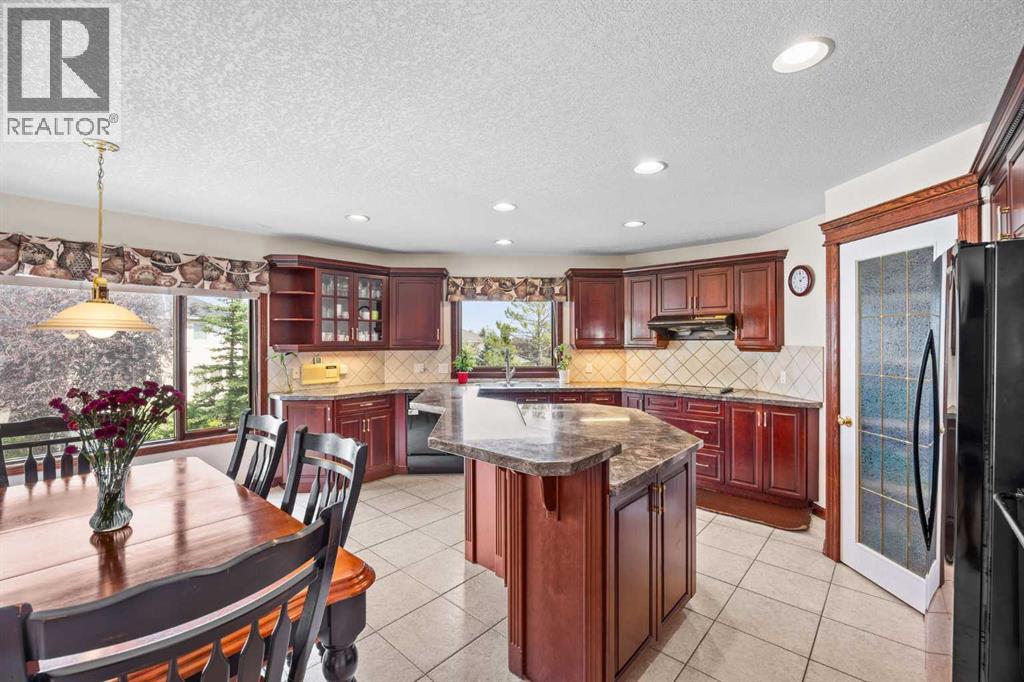 10385 Hamptons Boulevard Nw Property Photo 20