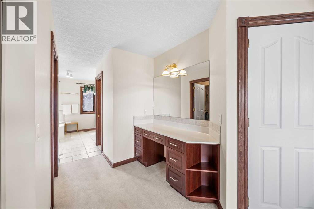 10385 Hamptons Boulevard Nw Property Photo 25