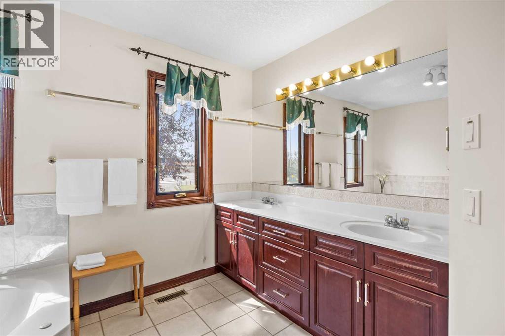 10385 Hamptons Boulevard Nw Property Photo 29