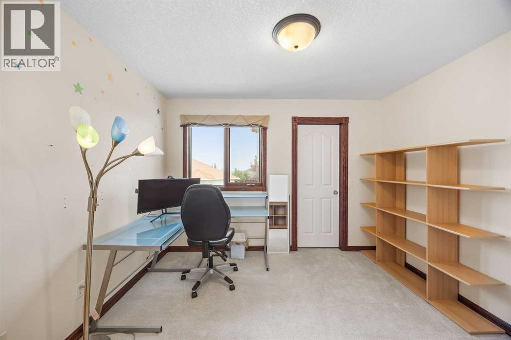 10385 Hamptons Boulevard Nw Property Photo 31