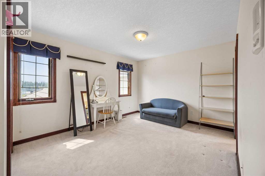 10385 Hamptons Boulevard Nw Property Photo 35
