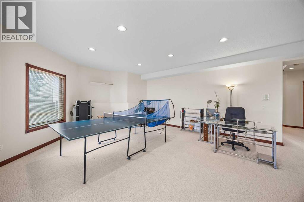 10385 Hamptons Boulevard Nw Property Photo 41