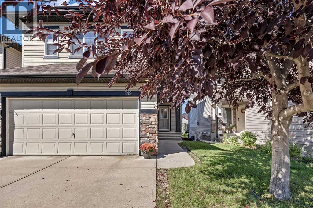 149 Everwoods Close Sw Property Photo 2