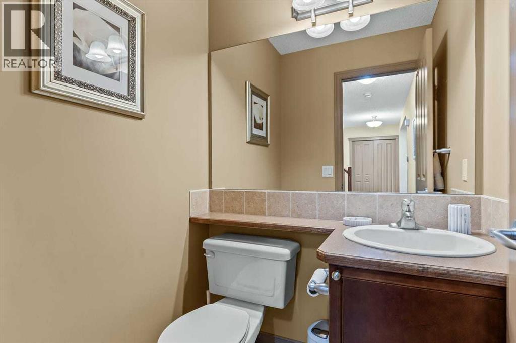 149 Everwoods Close Sw Property Photo 17