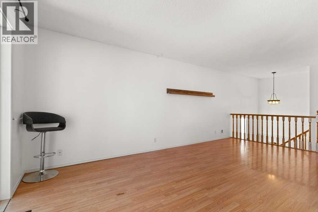 33 Eggleton Street Property Photo 6