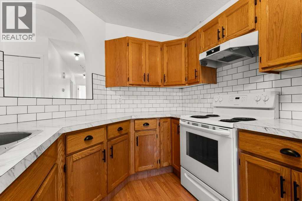 33 Eggleton Street Property Photo 12