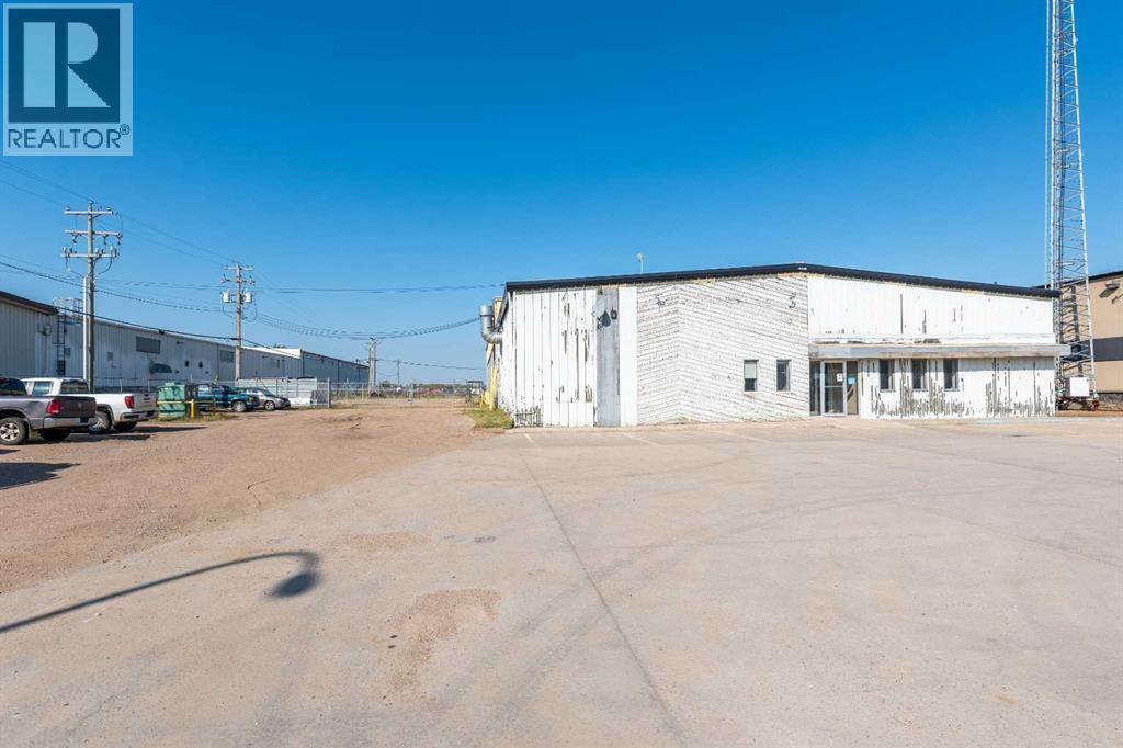4702 62 Avenue Property Photo 5
